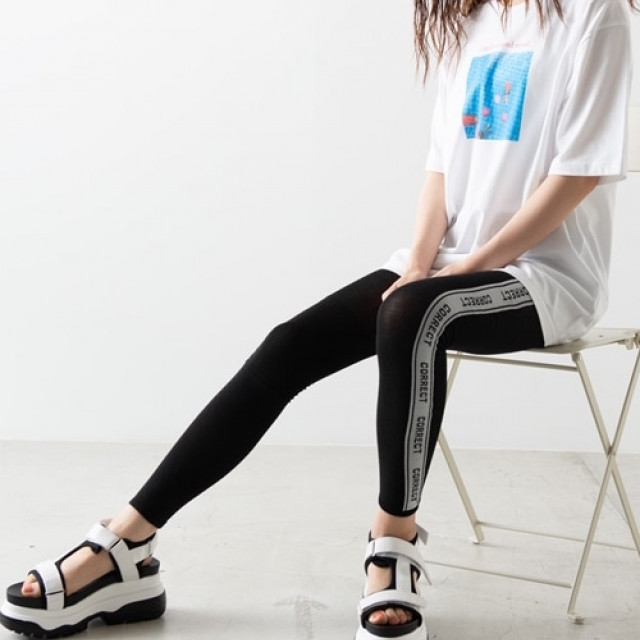 WEGO 日本品牌 貼腿褲 運動風 leggings 運動褲襪 側面logo 顯瘦 街頭 潮流 時尚 日本直送
