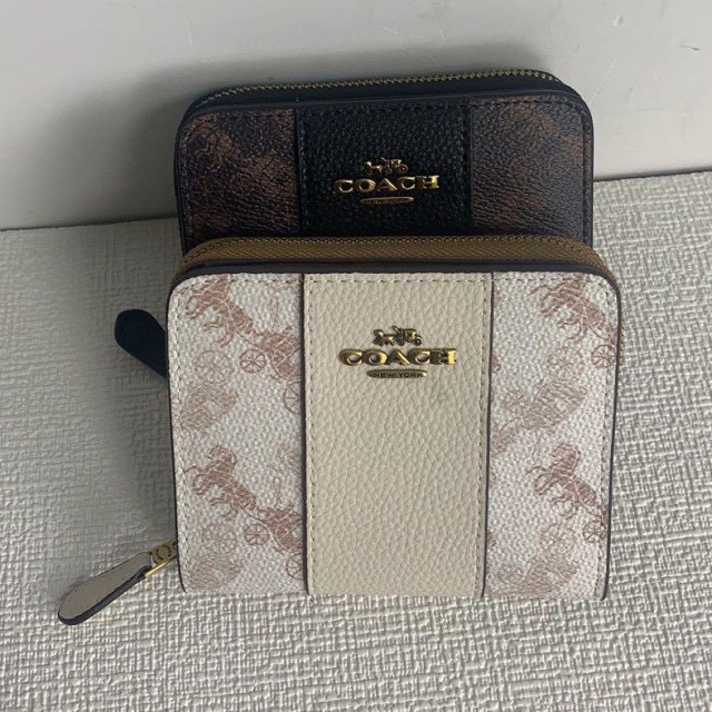 ノラキスロック コインケース ピンク❣️❣️COACH コーチ 財布