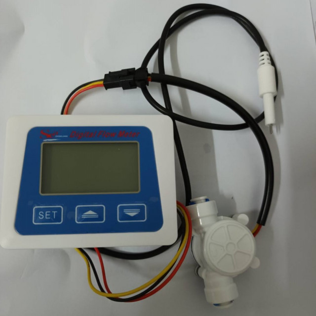 飲水機濾心,流量,天數,水質檢測儀(流量計+水質檢測碳棒+顯示器)