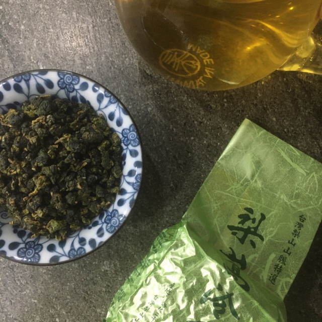 【Tfive茶五】梨山 冬片。 烏龍青茶（生茶）。75g/1包